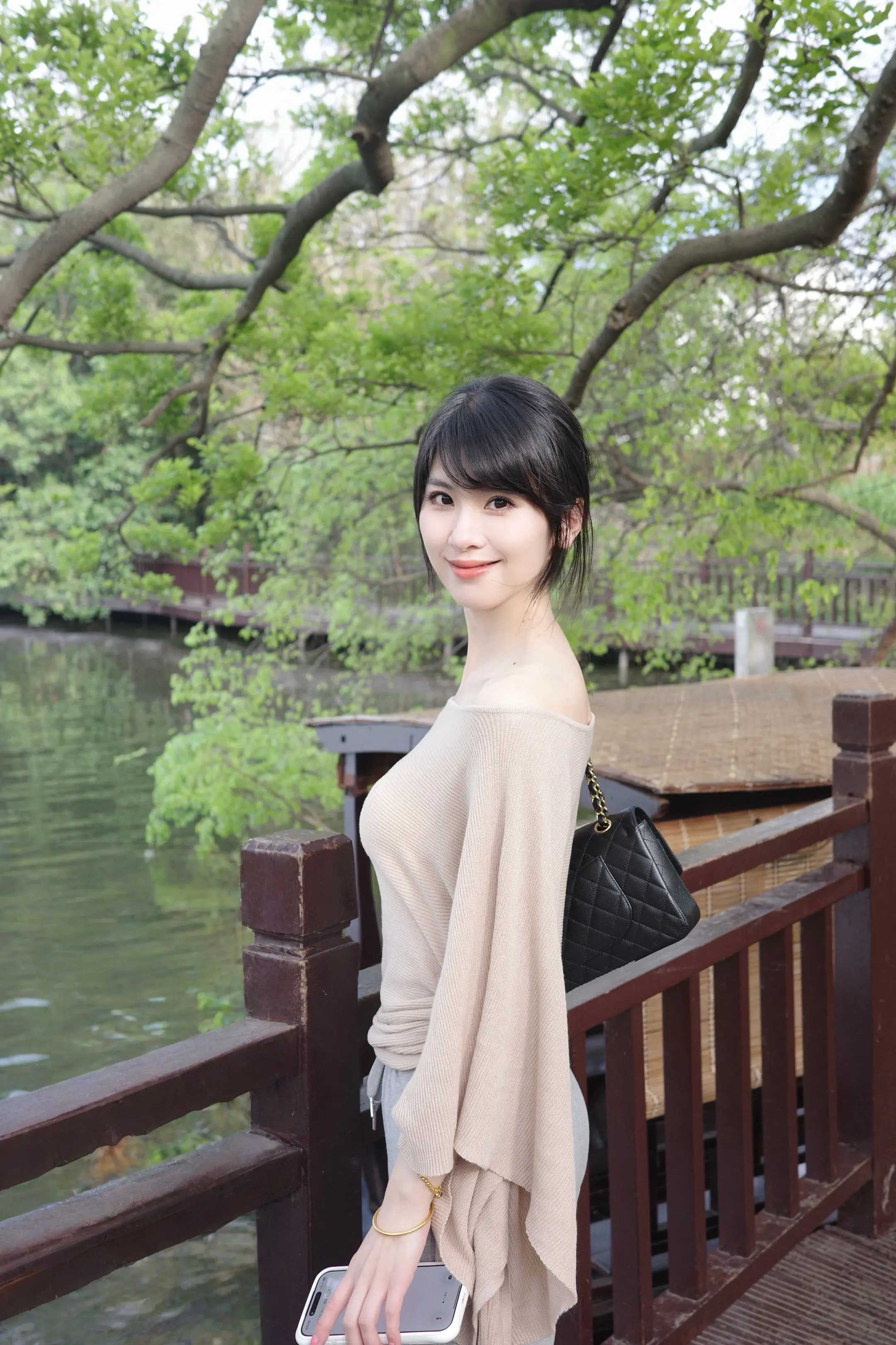 宁静。