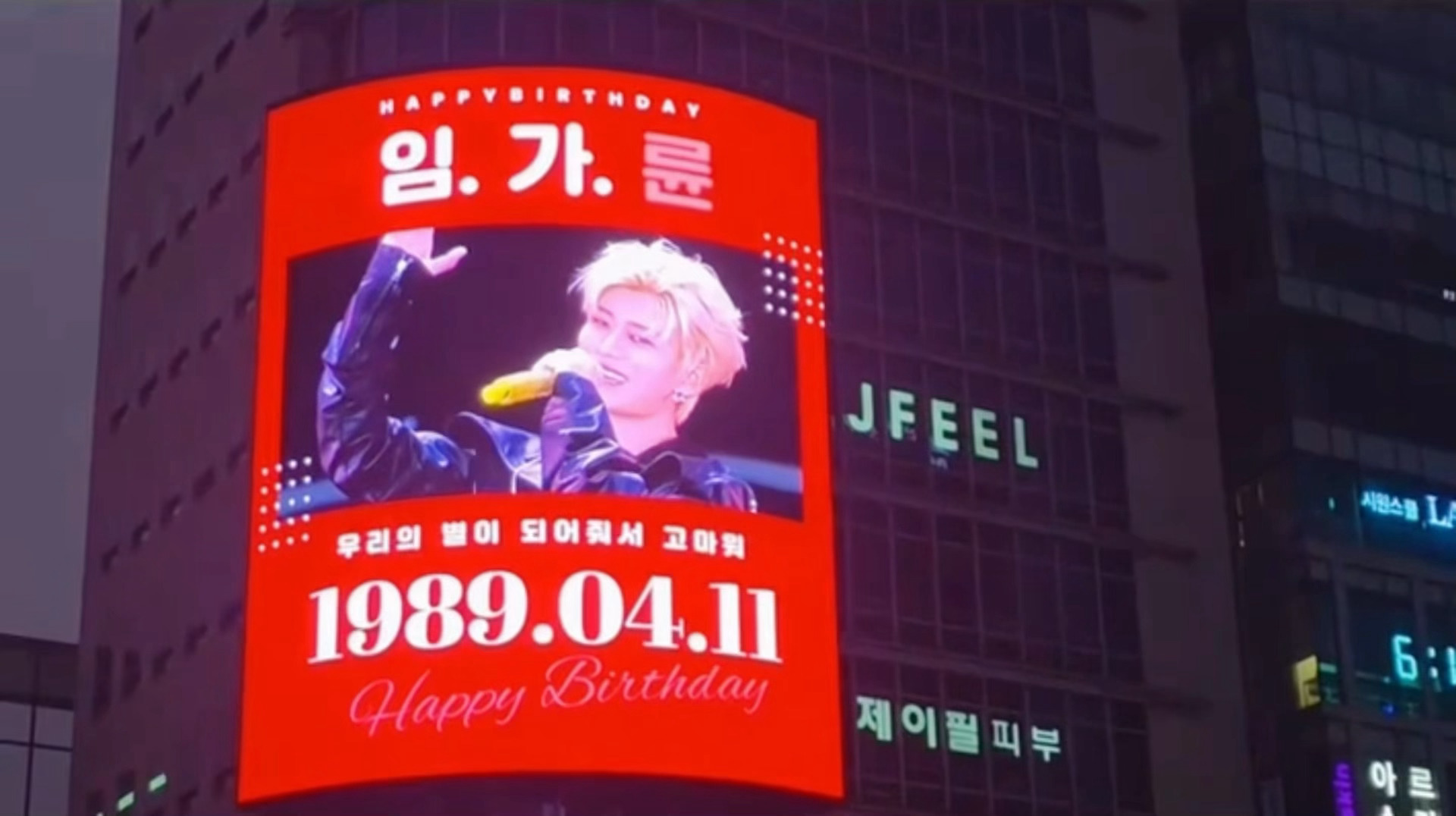 嘛耶～每次刷到都忍不住分享以任嘉伦生日之名，粉丝把自己过美了已经迫不及待期待哥哥