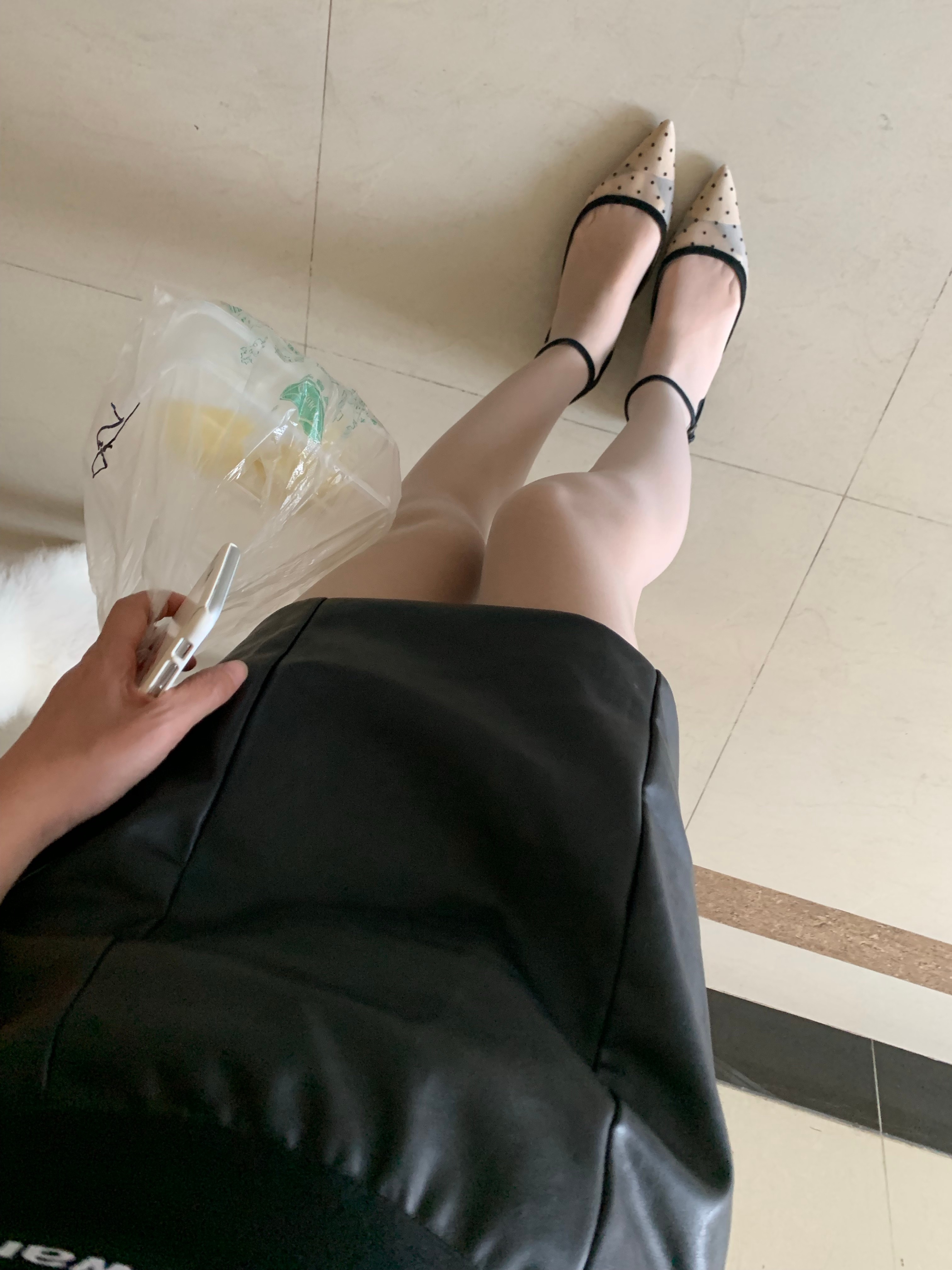 买点好吃的，回家品尝 ​​​
