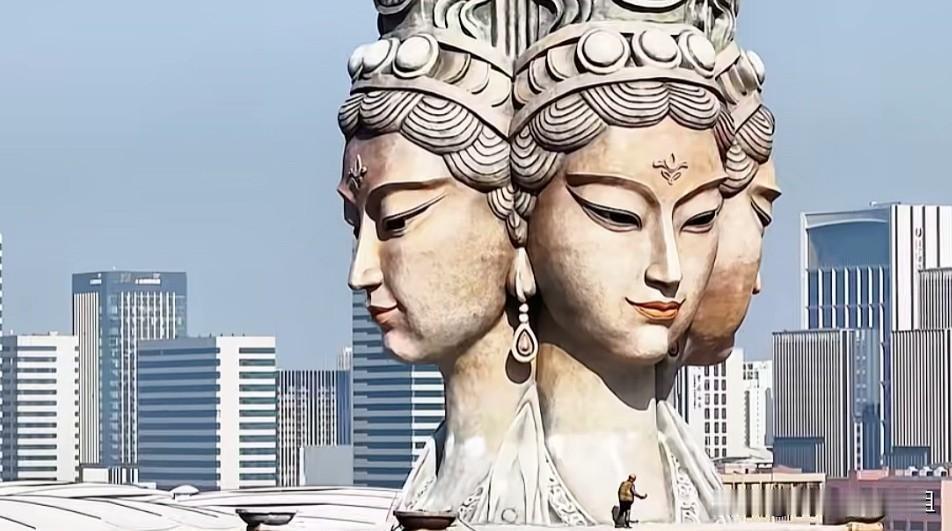 胶州上合宋城加速冲刺！主体封顶，暑假有望开放。
胶州上合宋城·丝路千古情项目建设