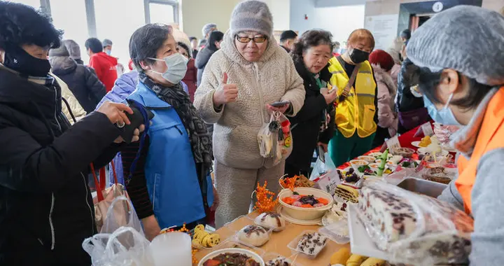 三级服务网络，让老有善养触手可及｜新京报社论