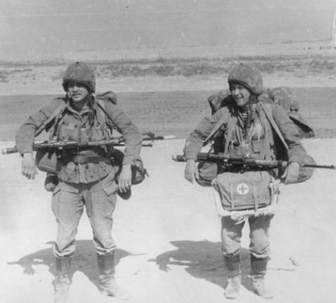 苏军在阿富汗与钛合金钢盔