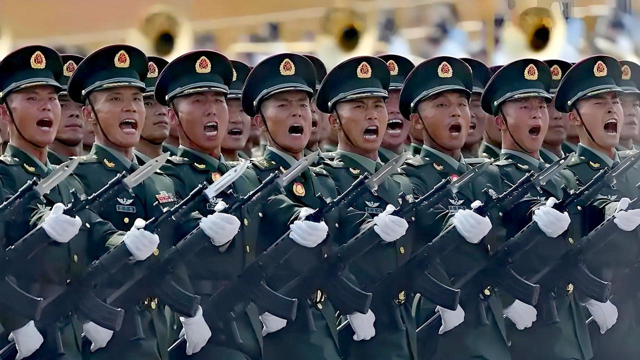抛开历史、正义、人民、政治说“中国人不打中国人、同胞不打同胞”，“鼓动战争”，不