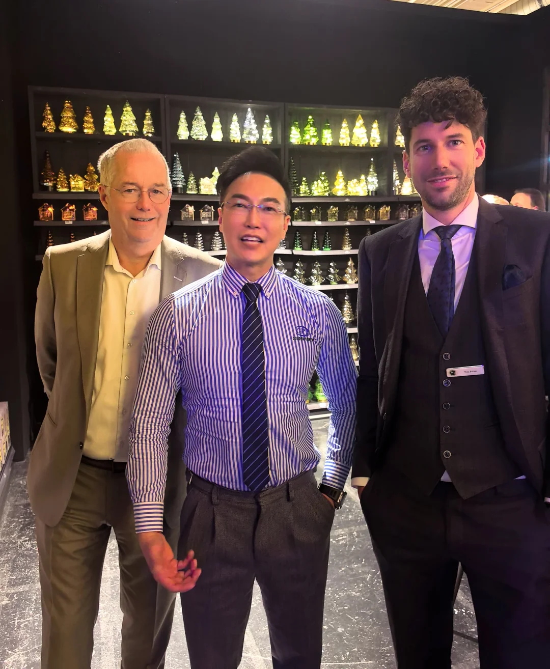 大订单落袋，却藏着行业洗牌的无奈