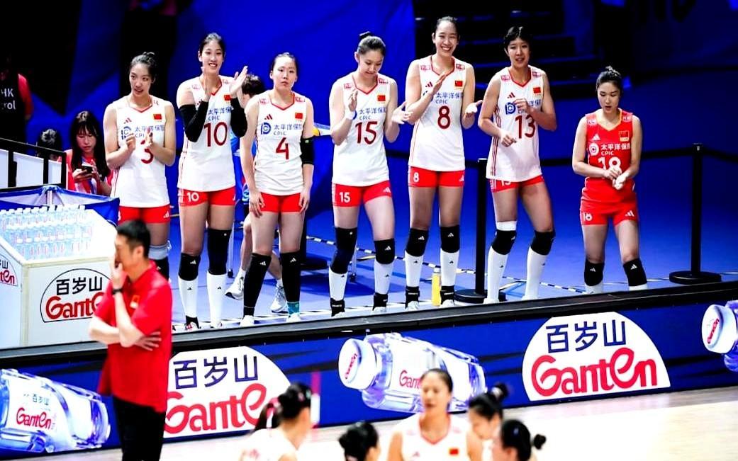 中国女排第一局25-15拿下，这局球充分体现了杨昊所说的，把日本研究了一个遍，就