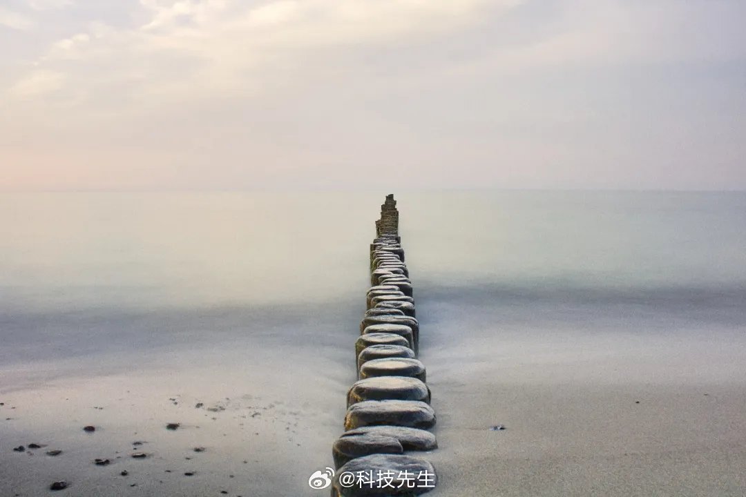 撕裂的美国：不可一世的AI先驱，竟是“应用洼地”？DBU DirektesSeh
