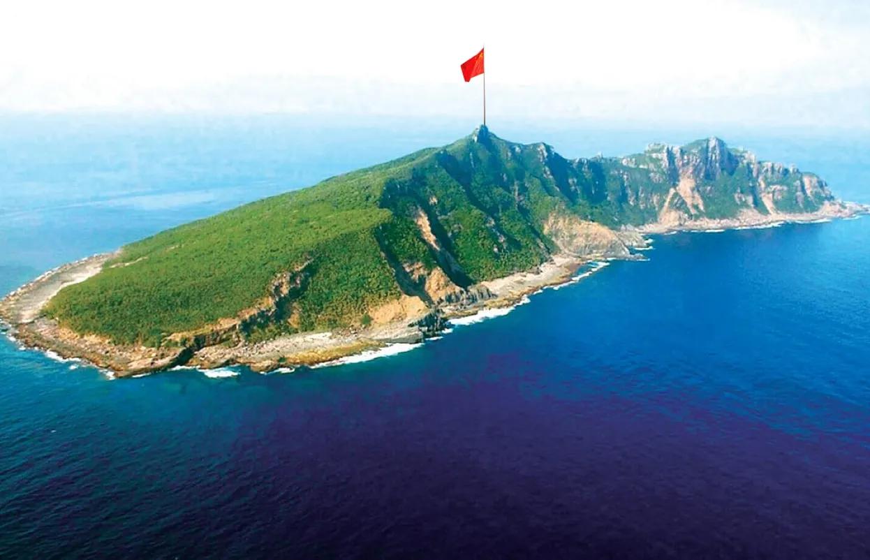 有人说，日本要在离中国台湾岛，一百多公里岛上安装导弹，为什么我们不能公开警告日本