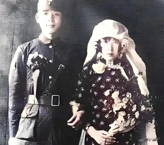 1930 年，胡琏到 11 师当营长后，娶了上司曾伯熹的妹妹曾广瑜。后来，曾广瑜