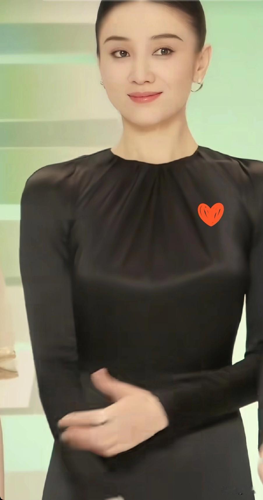 2025年，宋佳干了一件让整个娱乐圈都瞠目结舌的事——她居然在半年内，把中国电视