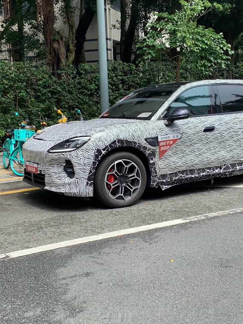 启境第二款车SUV～GX7也在路试了，很快跟大家见面启境首款大五座suv命名gx