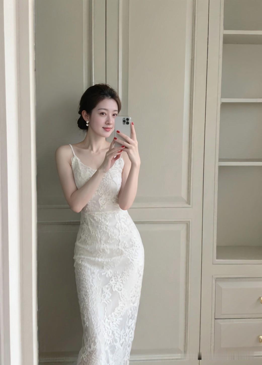 在喜欢你的人身边，
你会不自觉地被感染，
开始热爱生活，
发现平凡日子里的美好。