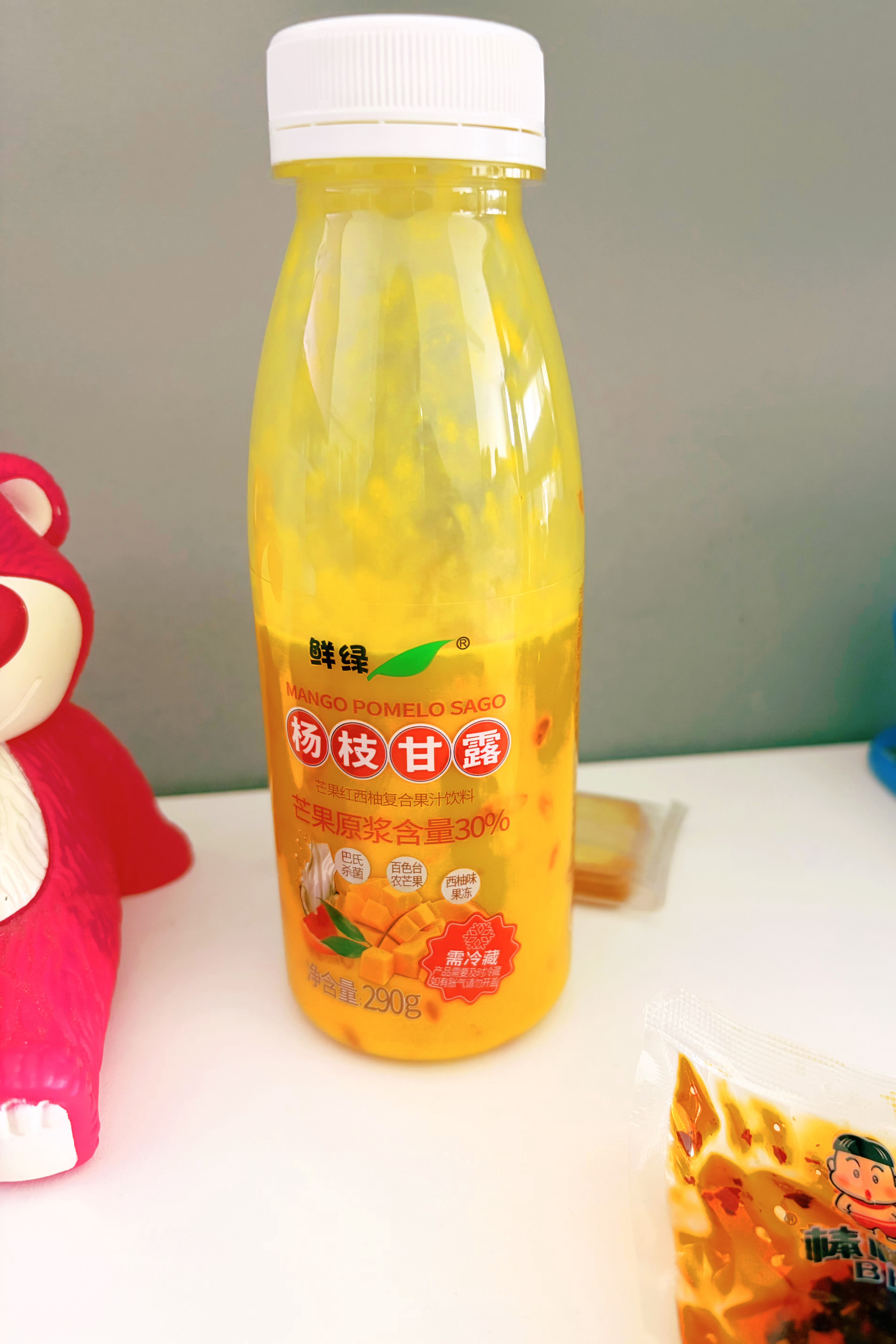 山姆的这个杨枝甘露料好足，我觉得比奶茶店的杨枝甘露饮品要好喝～ 