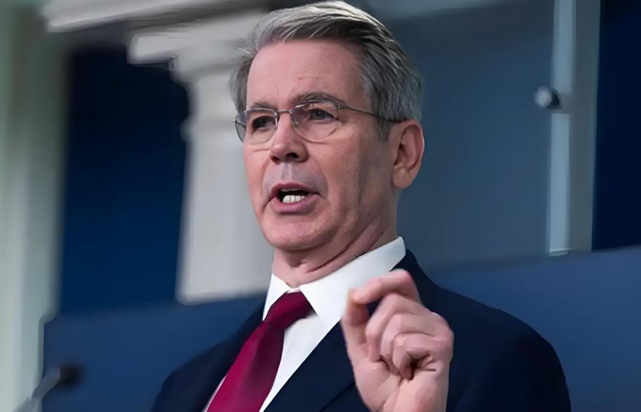 38万亿美债应该让中国买单！
贝森特拍桌子，北京连眼皮都没抬一下
-

春天的华