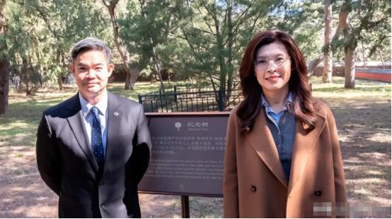 大陆这边4月12日刚受权发布十项促进两岸交流合作的政策措施，其中就明确要建立国共