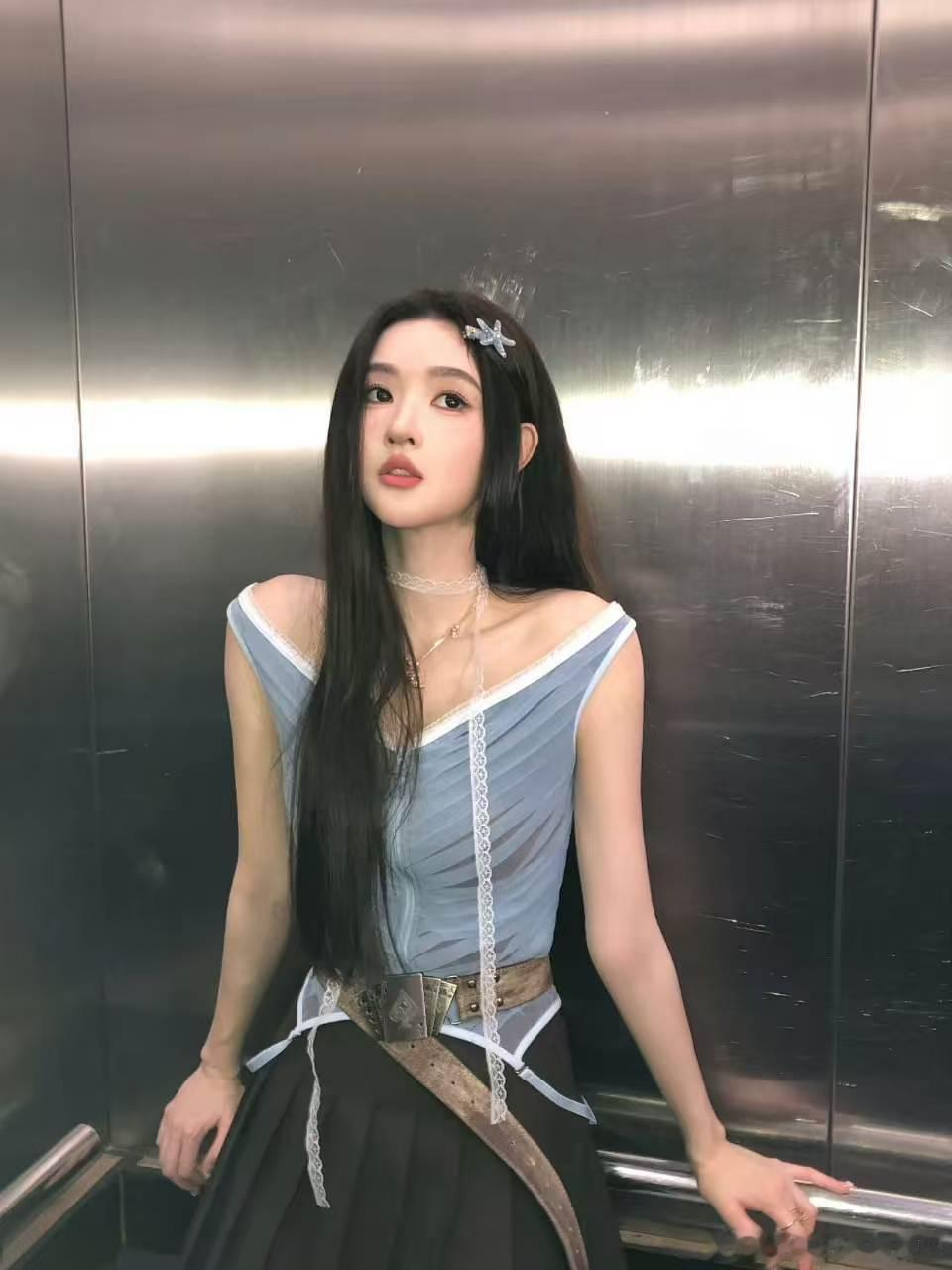 王玉雯人尴尬的时候会很忙王玉雯白得发光了地球超新鲜 地球超新鲜2成都熊猫基地收官