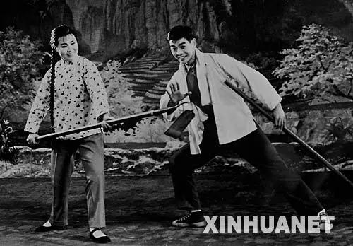 三团五大主演都不是杨兰春培养，大都是常香玉门徒？
刚说杨兰春培养的五大主演是五座