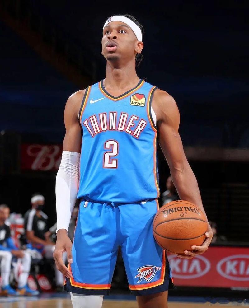 雷霆2比0太阳NBA季后赛G2，雷霆120-107再胜太阳，大比分2-0领先 。