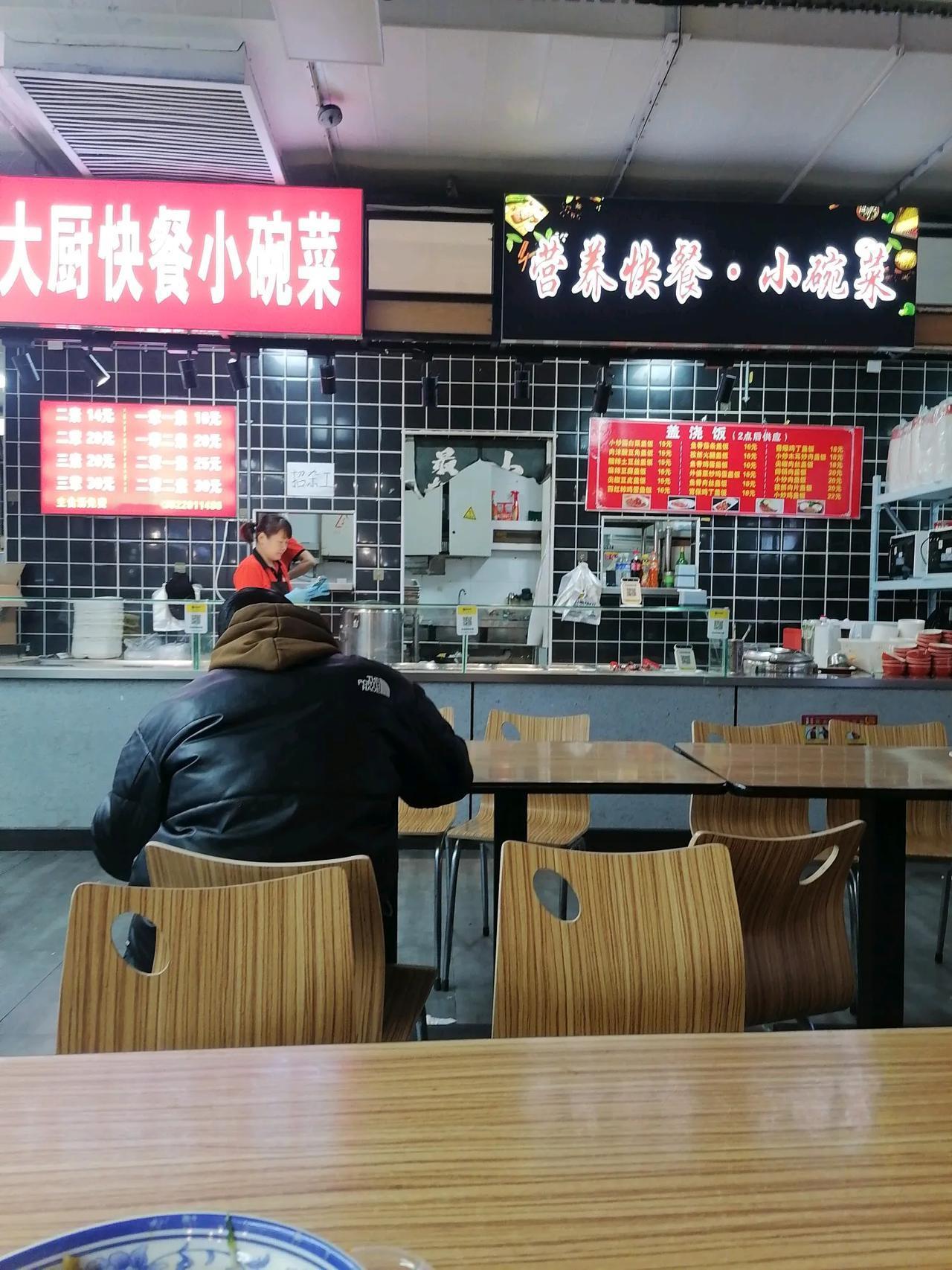 繁忙的工作，暂时回归正常。其实，工作和股市很像，都有高峰和低估，更多时间是平淡无