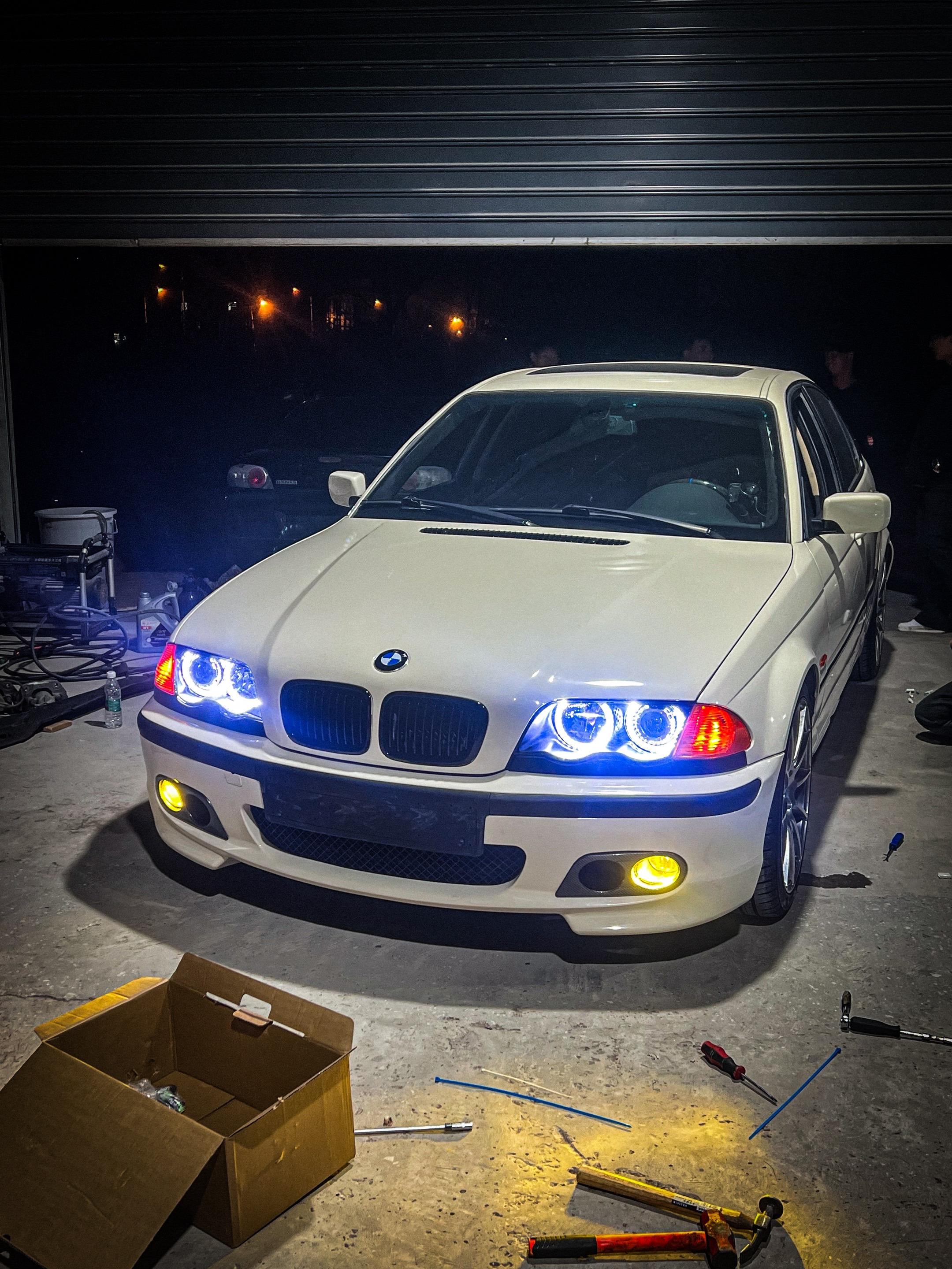 宝马e46。我要把四门E46玩出新高度