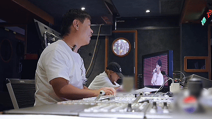 王昱一盆冷水浇透维嘉海涛 笑不活了！offer7维嘉海涛救场正努力炒热气氛，王昱