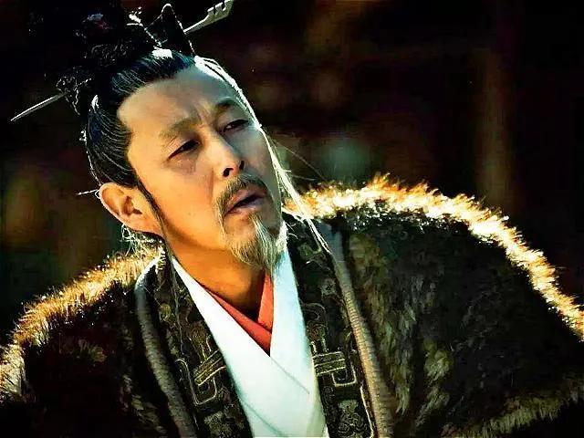 瞎子一旦恢复了视力，

第一件事就是扔掉他的拐杖，

即使这个拐杖帮助过他很多很