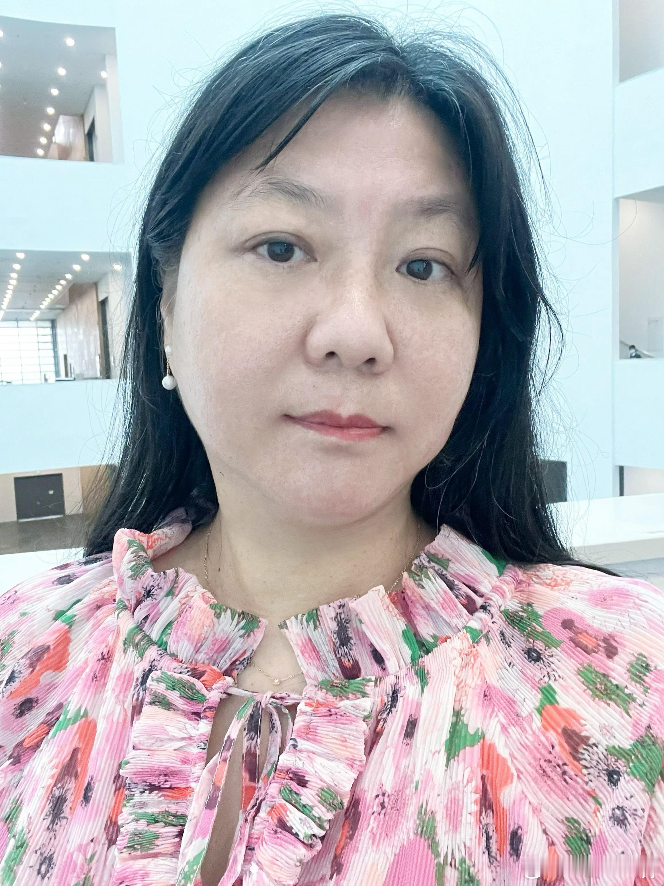 敏儿时尚广州艺术博物馆。自拍原相机手机摄影苹果原相机时尚时尚穿搭 ​​​