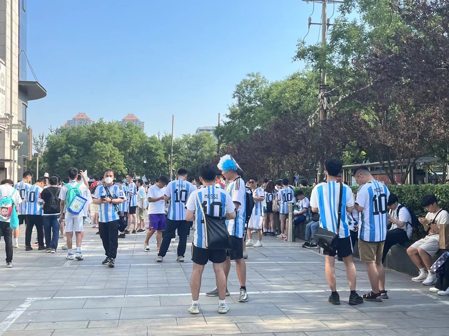 #工体#今天被批评说我是伪球迷了，因为我没办法理解大热天的这些人的脑残行为，竞技