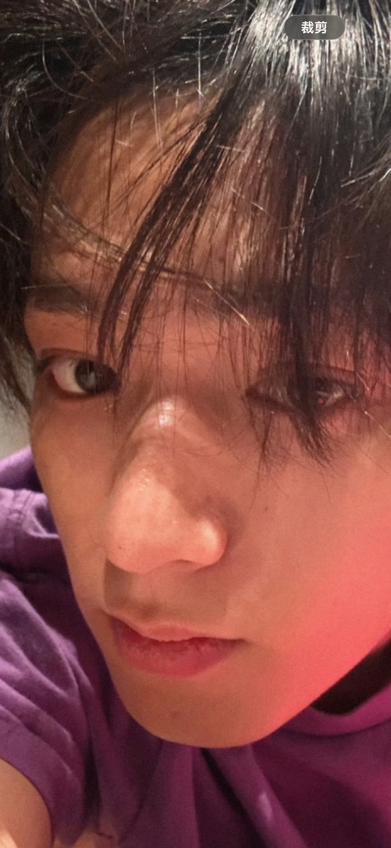 可是我觉得这种能看清鼻头上的小黑头和痣很性感啊、 