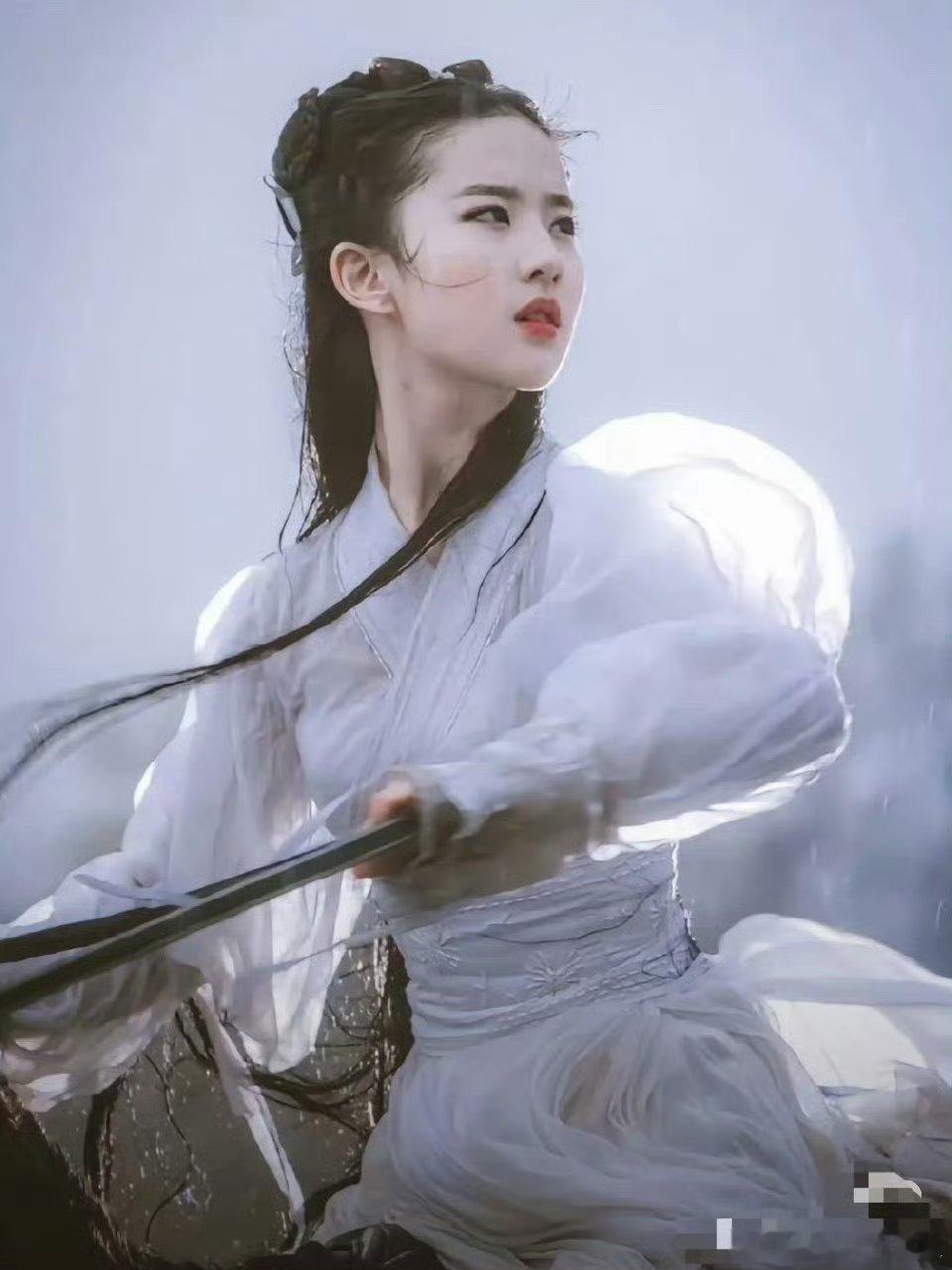 以前的古装剧真的是百花齐放[哇] ​随便一个女主女配都是大美女大帅哥[捂嘴哭][