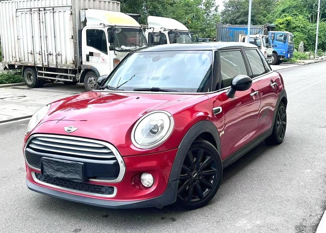 全款3.98万，2017年Mini Cooper
MINI Mini 5-Doo