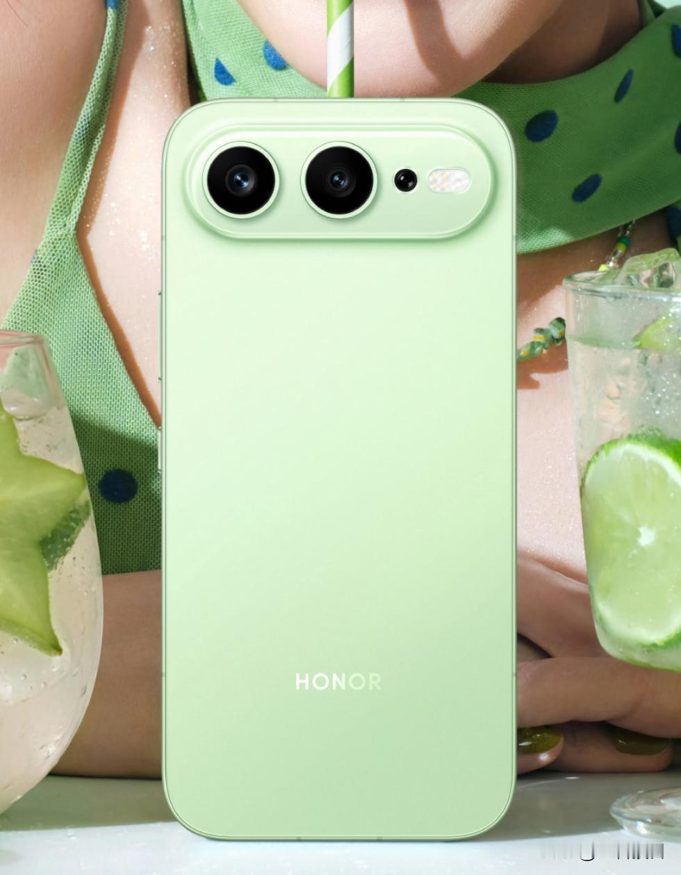 真心喜欢荣耀600这个颜色，青苹果

让我想起来当初iPhone5c，虽然销量没