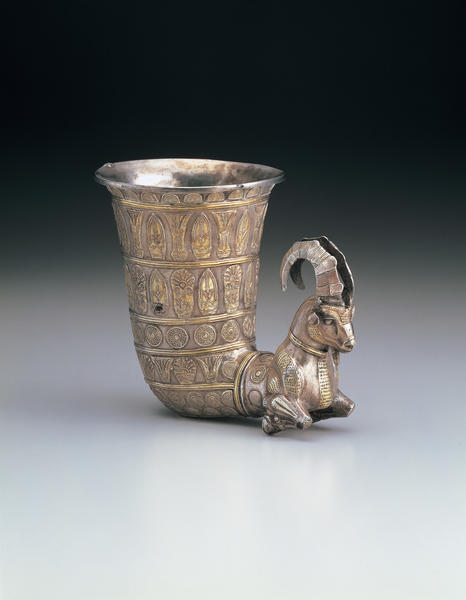 日本美秀美术馆藏公元前8世纪至前6世纪 前-阿契美尼德王朝时期制作的 大角羊银来