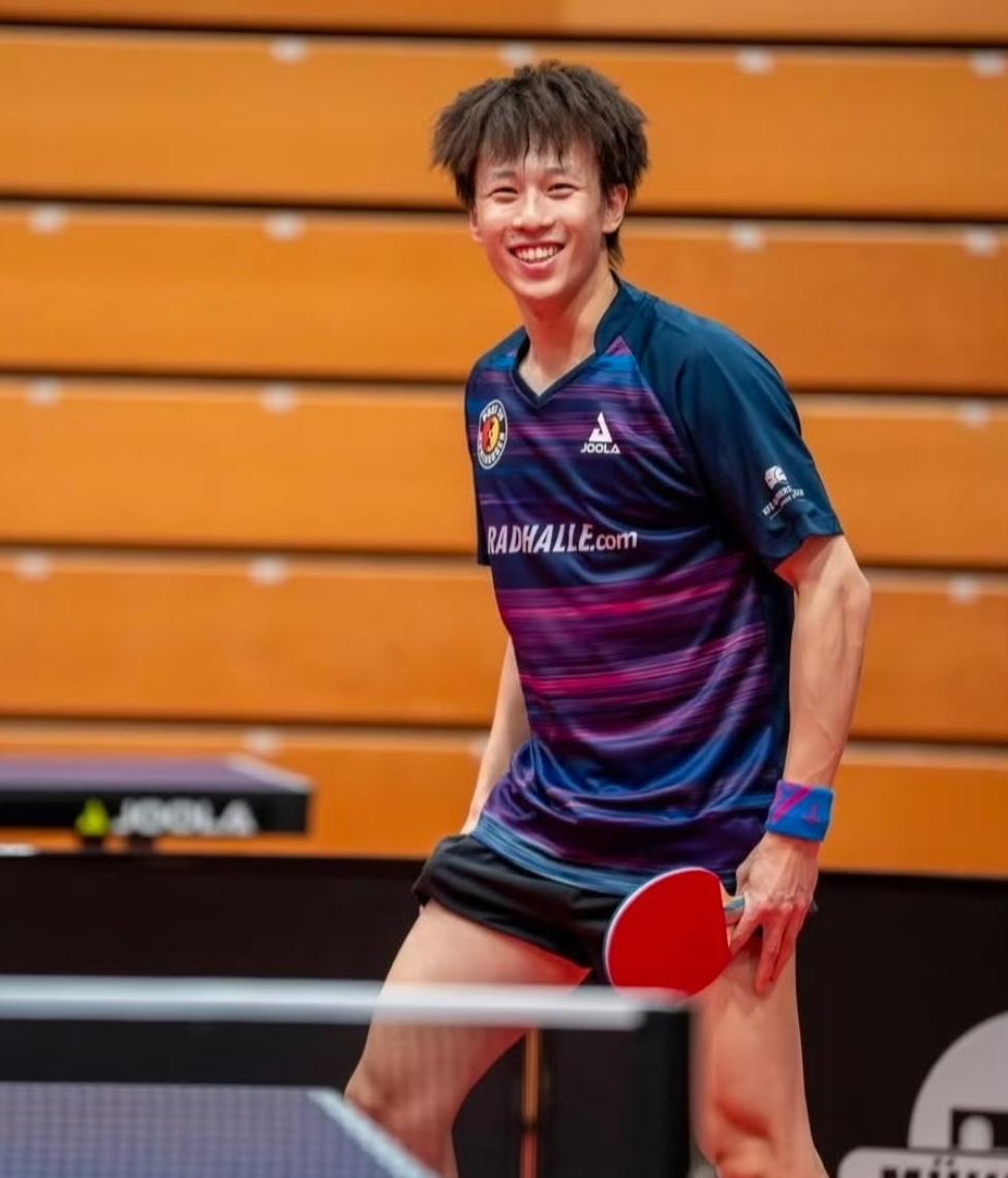 林高远欧冠展韧劲，专注当下志在远方！

欧冠八强赛的赛场上，林高远与贾哈展开了一