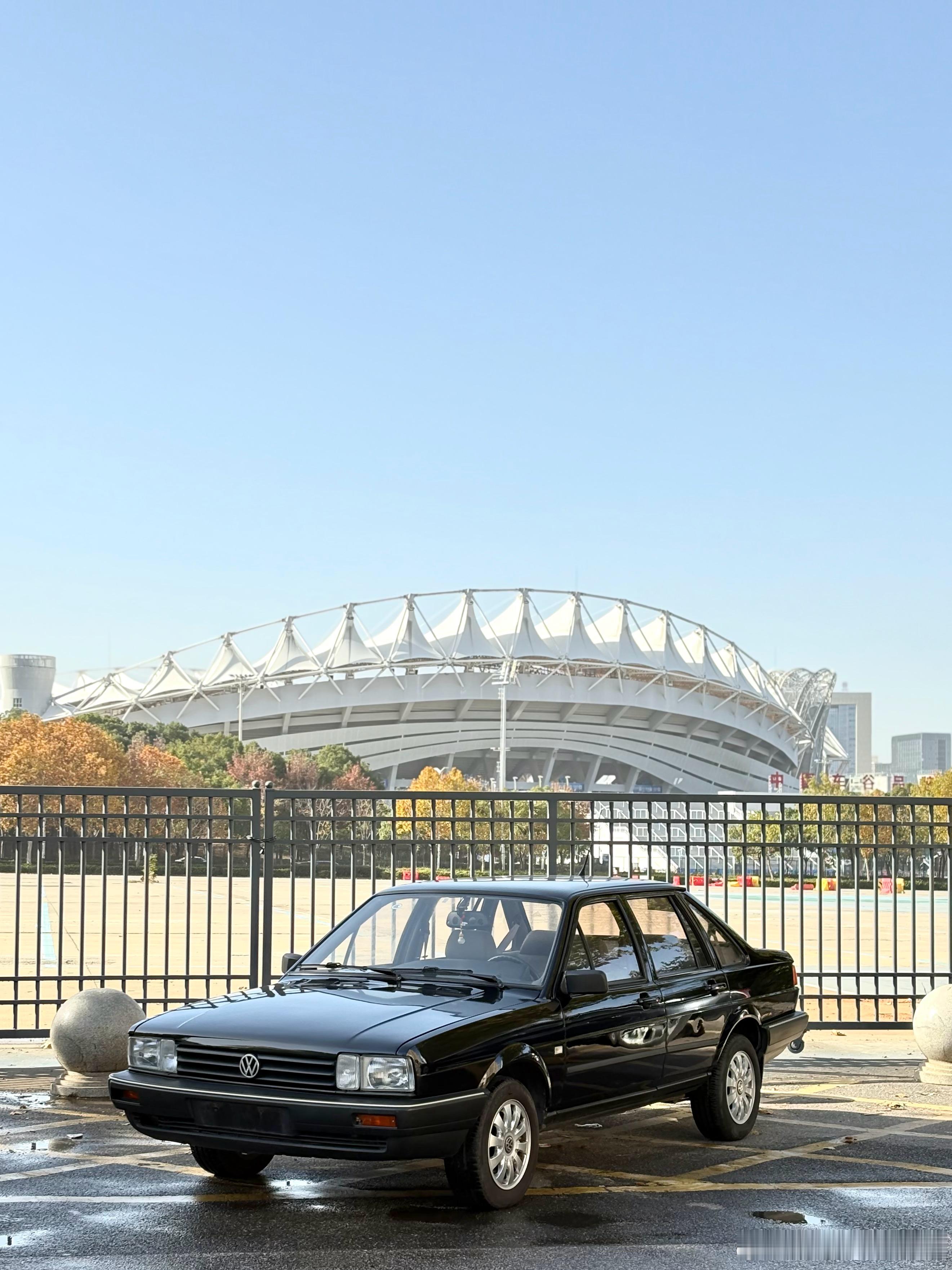 出来收车 惊鸿一瞥就这个角度 恰到好处 