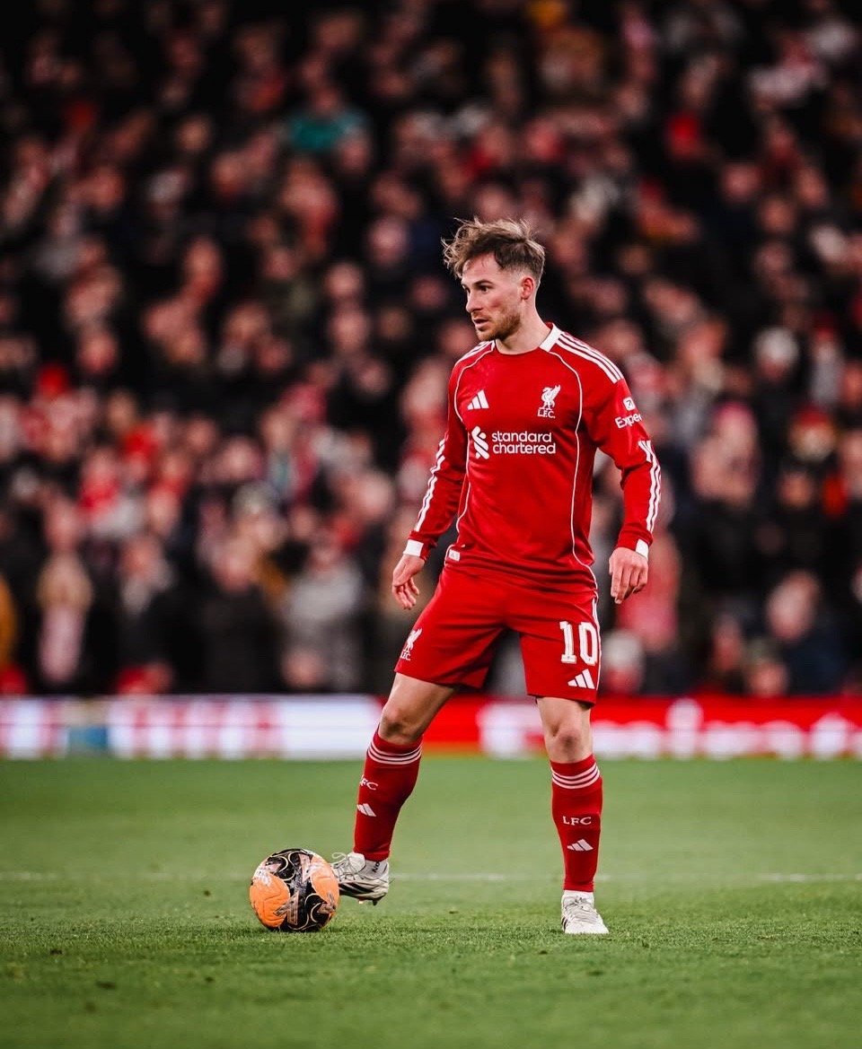 🇦🇷🔴 麦卡利斯特在利物浦3比0布莱顿 晋级16强的足总杯 比赛中：◉ 争