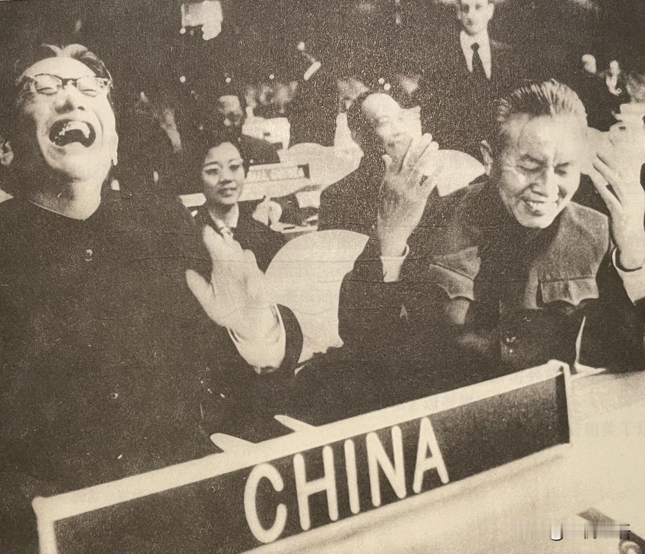 谁是乔冠华？那个让世界记住中国笑的外交才子！

1913年3月28日，乔冠华出生