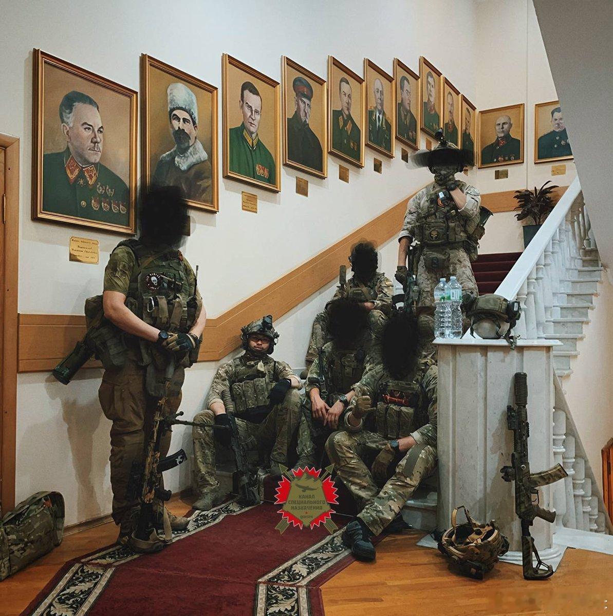 2023年6月，瓦格纳私人军事公司"向莫斯科进军"（或译为"为我们的生命进军"）