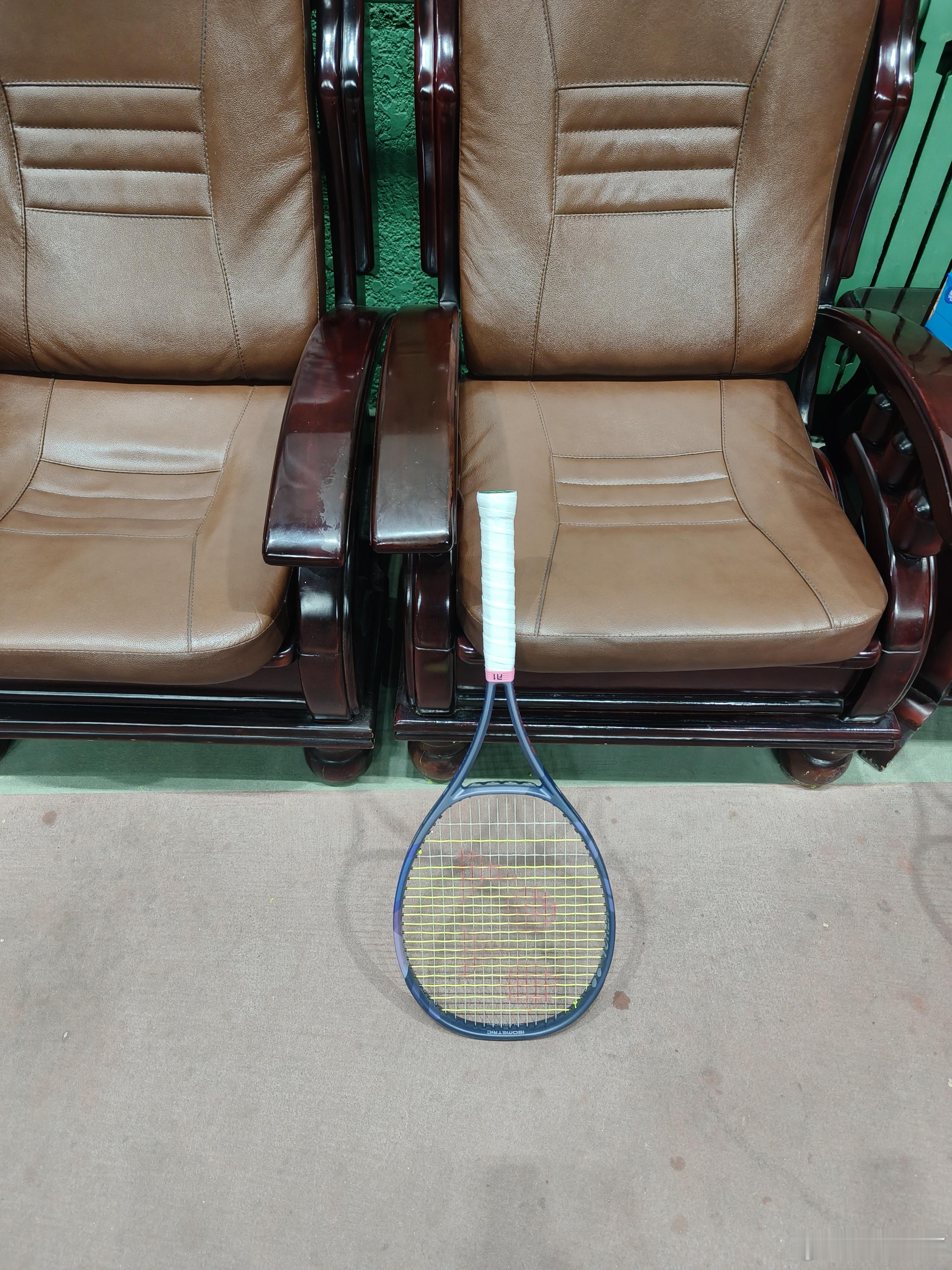 周六和周日两天没打已经达到忍耐的极限，昨天中午抽空跟“北航弗里茨”张总抡了一个多