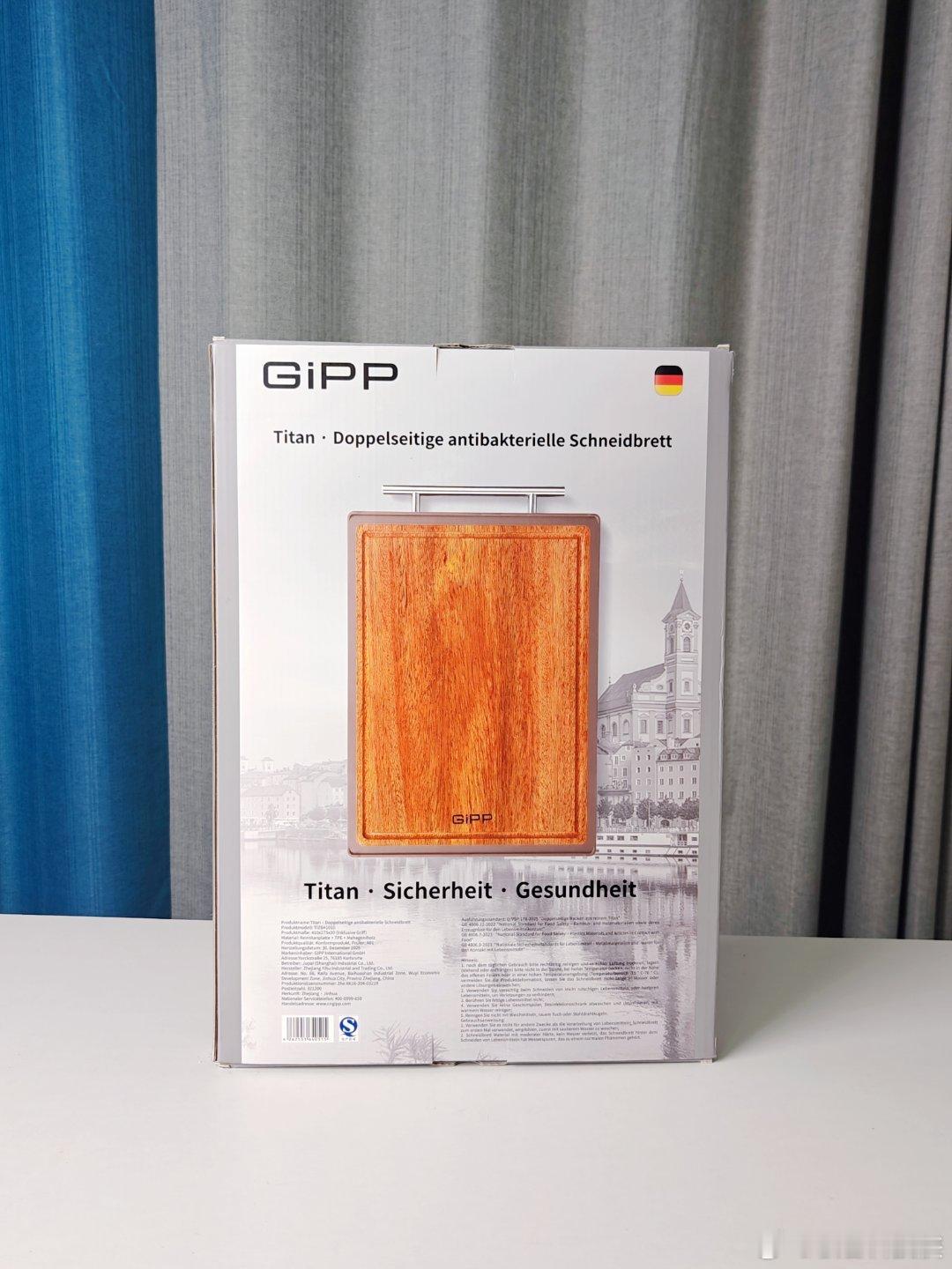 GiPP无涂层纯钛炒锅TiC32004采用纯钛材质，无涂层设计避免了涂层脱落的隐