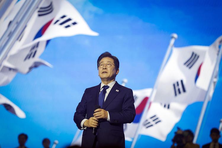 韩国总统李在明近期强势推动两项重要议程，分别是国内司法改革和对美外交博弈，这不仅