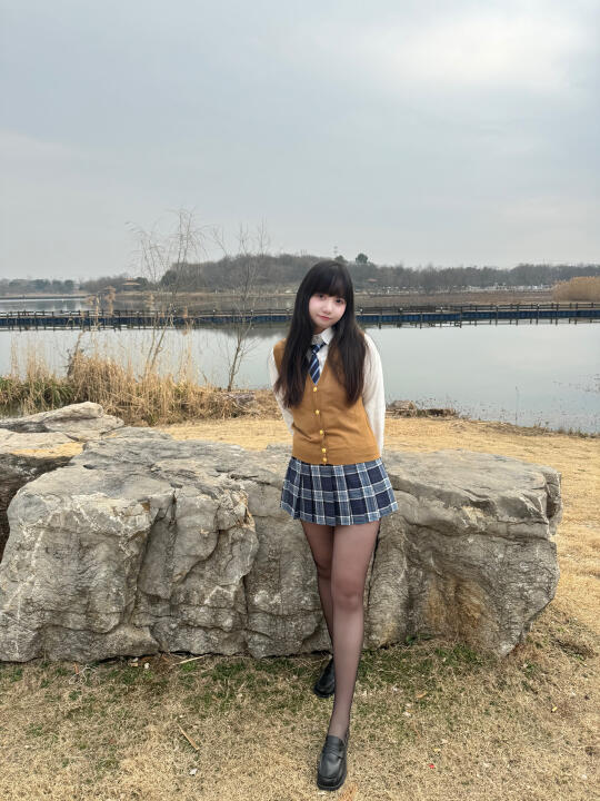 谁还没有一个jk公园照呀！！
