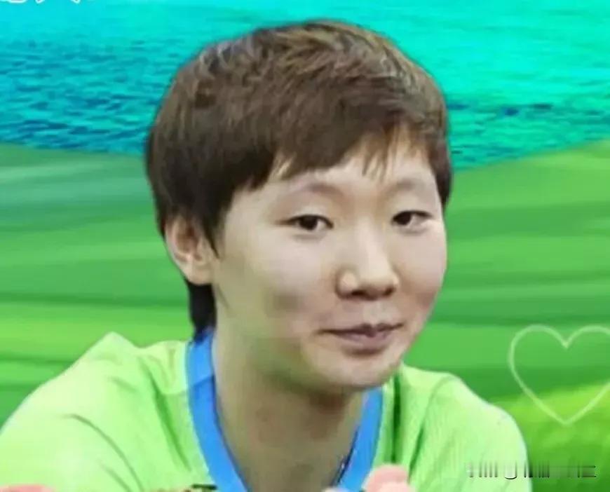 王曼昱打球少了锐气！瑞典大滿贯女单决赛，由孙颖莎和王曼昱上演了一场龙虎斗，最终孙
