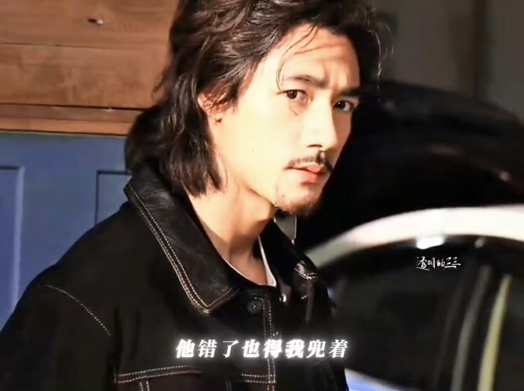 事已至此吃一口狼王父子 看他们对峙像看两头较劲的狼，傅义想把熙旺驯成同类，熙旺偏