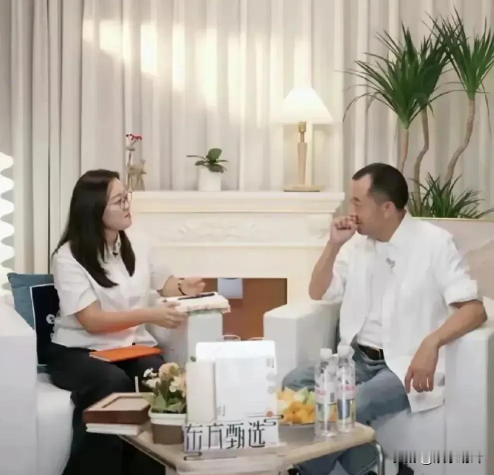 东方甄选还是有实力的，即使没有董宇辉直播间也达到了10万+，而且蓓蓓和陈行甲的互