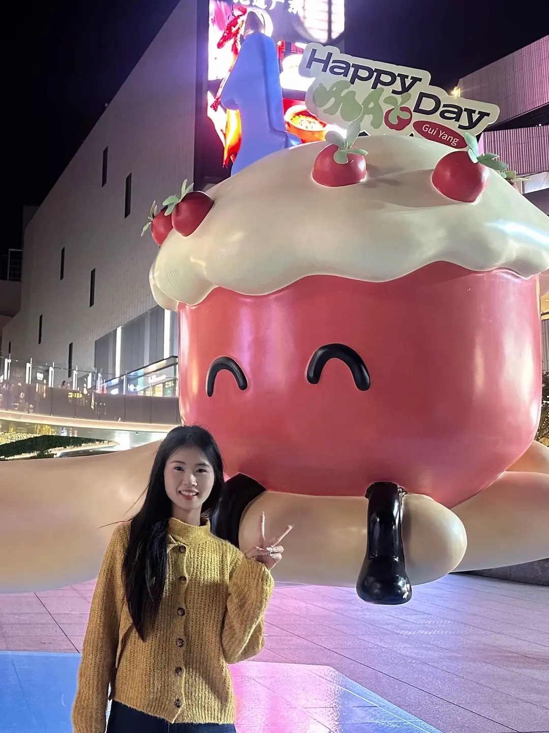 你对我好，没钱我也跟着你，这句话不珍贵，但我送给你，我可以吃8块钱路边...