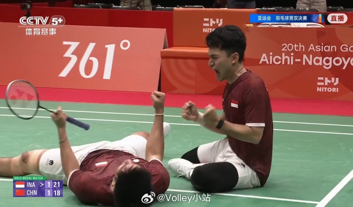 亚运会羽毛球男双决赛，梁王组合1-2印尼组合，无缘冠军 国羽2金3银3铜梁伟铿王