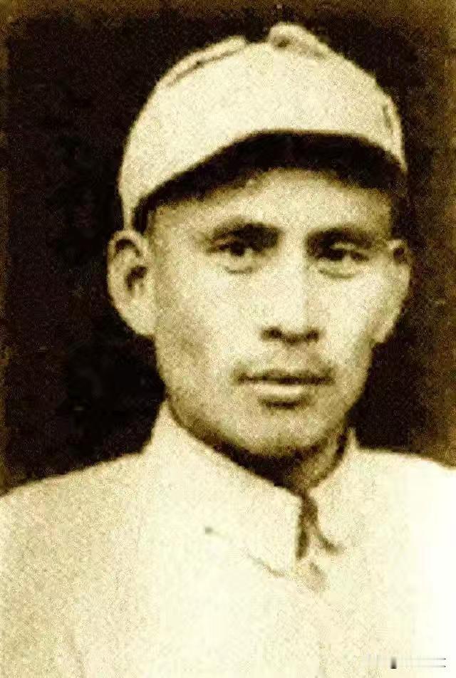 陈子植，河南修武人，1937年入伍，1939年入党，1955年授大校军衔。曾历任