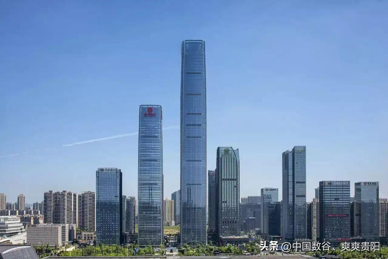 今天只介绍贵州目前村字牌赛事！！！


第一贵州村超，发源地贵州黔东南州榕江县。