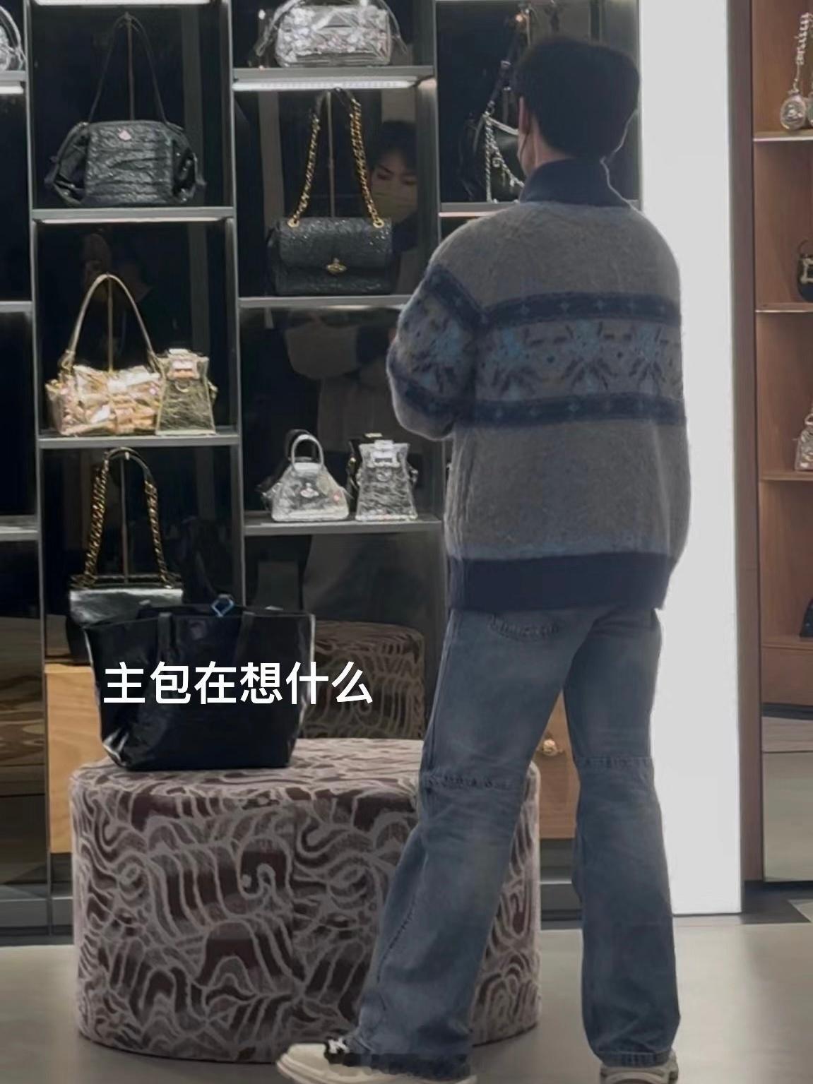 颜安[超话]   真的很伤心！！！我今天刚好休息不在店里！！主包就去西太后了[泪