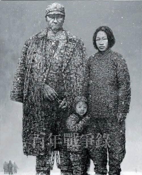 1937年4月6日，抗日英雄王凤阁一家三口被倭寇押扑刑场。
在东北那片土地上，九